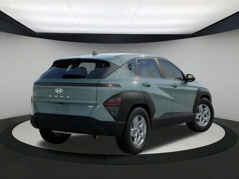 New 2026 Hyundai Kona SE image 4