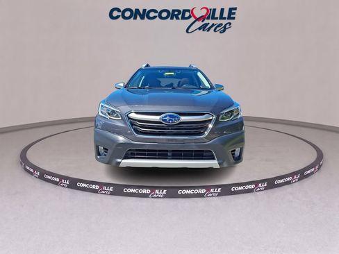 Used 2020 Subaru Outback Touring AWD/4WD image 2