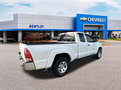 Used 2008 Toyota Tacoma PreRunner image 5