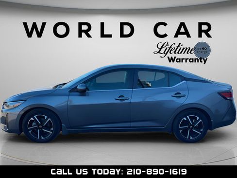 Used 2025 Nissan Sentra SV image 4