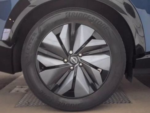 Used 2023 Nissan Ariya FWD image 13