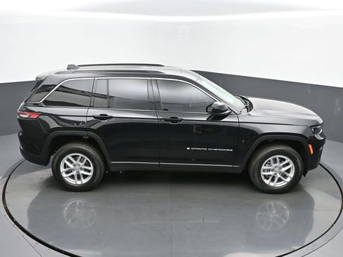 New 2025 Jeep Grand Cherokee Laredo X w/ Luxury Tech Group I image 40
