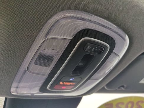 Used 2025 Hyundai Elantra SEL FWD image 23