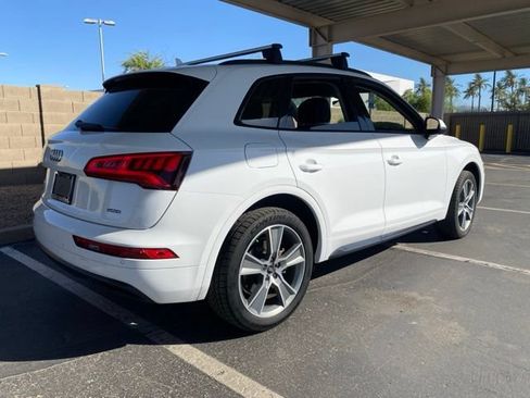 Used 2019 Audi Q5 2.0T Premium Plus w/ Premium Plus Package AWD/4WD image 3