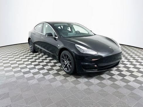 Used 2018 Tesla Model 3 Long Range image 2