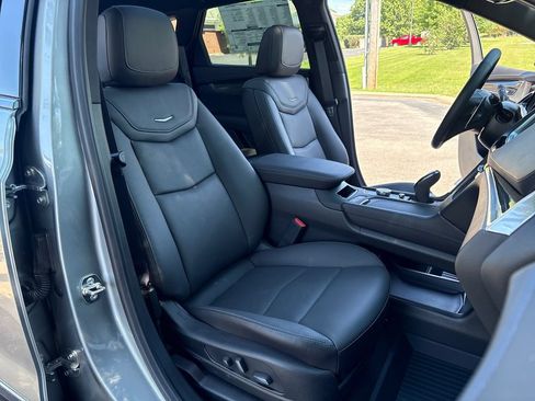 New 2026 Cadillac XT5 Sportv w/ LPO, Floor Liner Package AWD/4WD image 50
