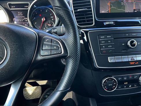 Used 2018 Mercedes-Benz GLE 350 image 26