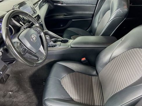 Used 2021 Toyota Camry SE FWD image 21