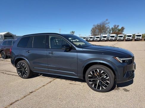 New 2026 Volvo XC90 B6 Ultra w/ Protection Package Premier image 2