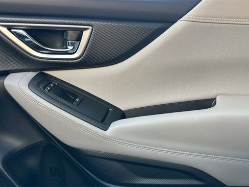 Used 2022 Subaru Forester Premium w/ Popular Package #2 image 20