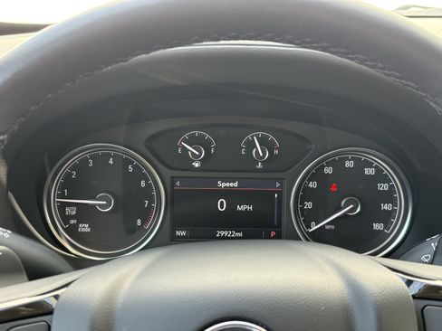 Used 2024 Buick Enclave Essence w/ Experience Buick Package AWD/4WD image 21