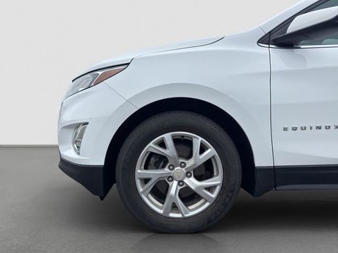 Used 2018 Chevrolet Equinox LT FWD image 18