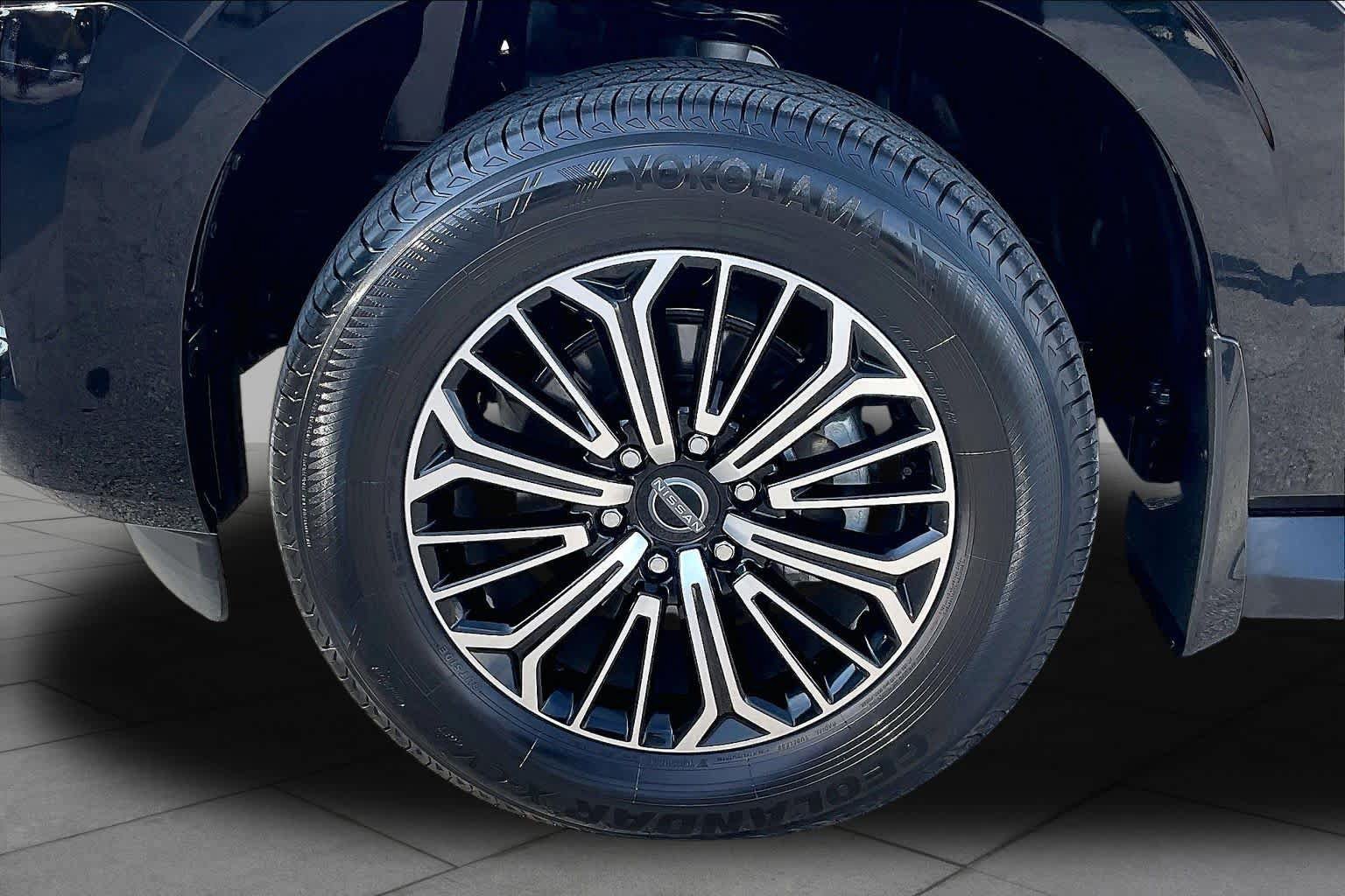 Used 2026 Nissan Armada Platinum RWD image 11