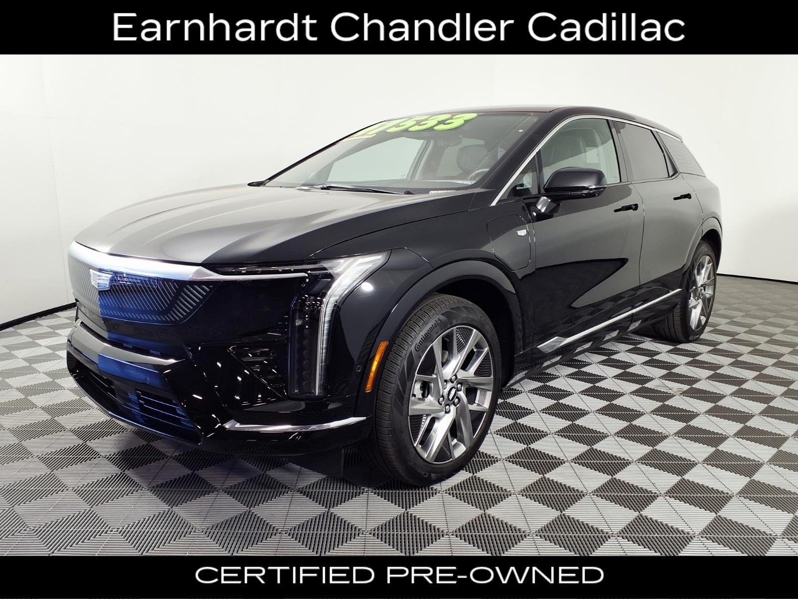 Certified 2025 Cadillac Optiq Luxury 2 w/ LPO, Floor Liner Package AWD/4WD image 1