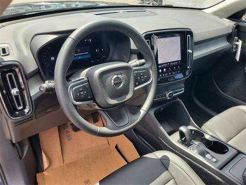 New 2026 Volvo XC40 B5 Core w/ Protection Package Premier image 15