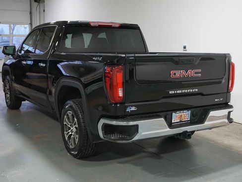 Certified 2025 GMC Sierra 1500 SLT image 7