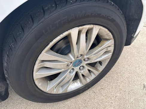Used 2012 Ford Focus SEL FWD image 17