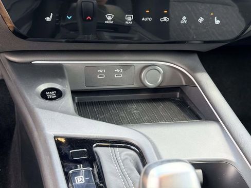 New 2026 Nissan Sentra SV w/ SV Convenience Package FWD image 23