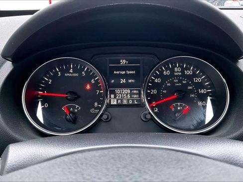 Used 2013 Nissan Rogue SV w/ Premium Pkg image 24