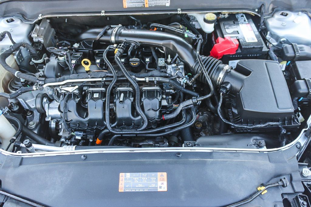 Used 2020 Ford Fusion Titanium FWD image 29