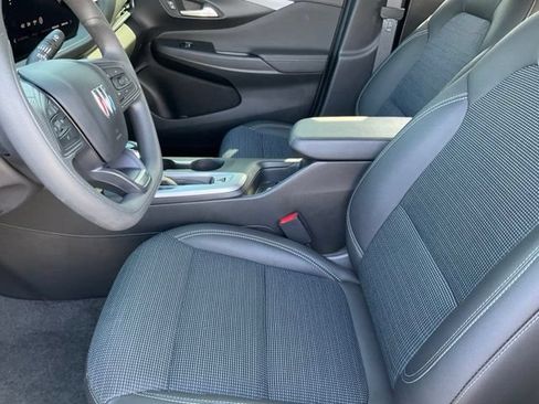 Used 2026 Buick Envista Preferred FWD image 5