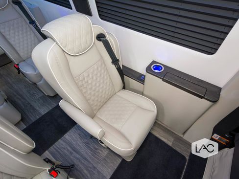 Used 2026 Mercedes-Benz Sprinter 3500 image 10