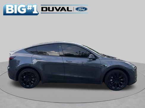 Used 2023 Tesla Model Y Long Range AWD/4WD image 5