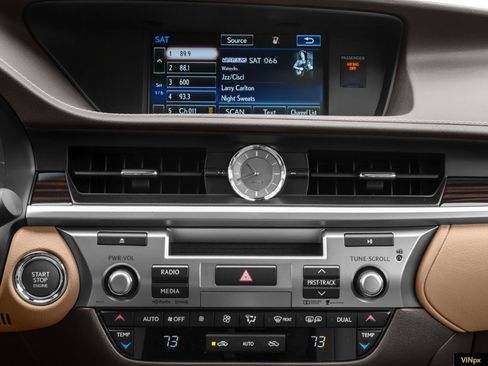 Used 2016 Lexus ES 350 w/ Luxury Package w/Wood Trim FWD image 8