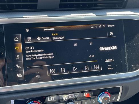 New 2025 Audi Q3 2.0T Premium image 24