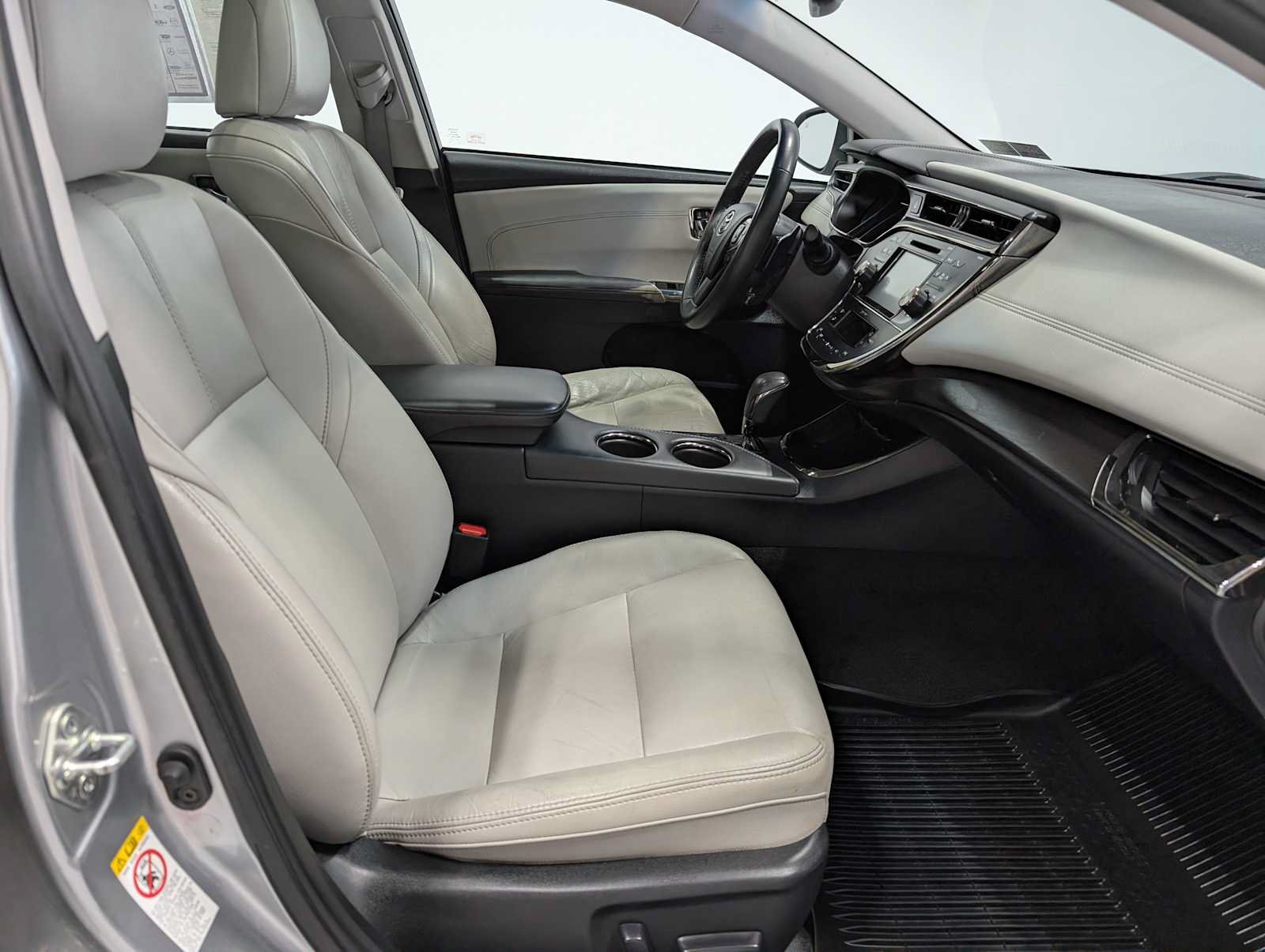 Used 2017 Toyota Avalon XLE Premium w/ All Weather Liner Package FWD image 41