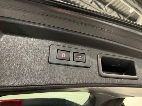 Used 2021 Subaru Forester Premium AWD/4WD image 11