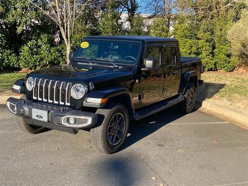 Used 2022 Jeep Gladiator Overland w/ Popular Equipment Package image 3