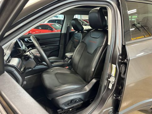 Used 2022 Jeep Compass Trailhawk w/ Sun and Sound Group AWD/4WD image 12