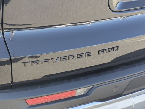 New 2026 Chevrolet Traverse Z71 w/ Enhanced Driving Package AWD/4WD image 27