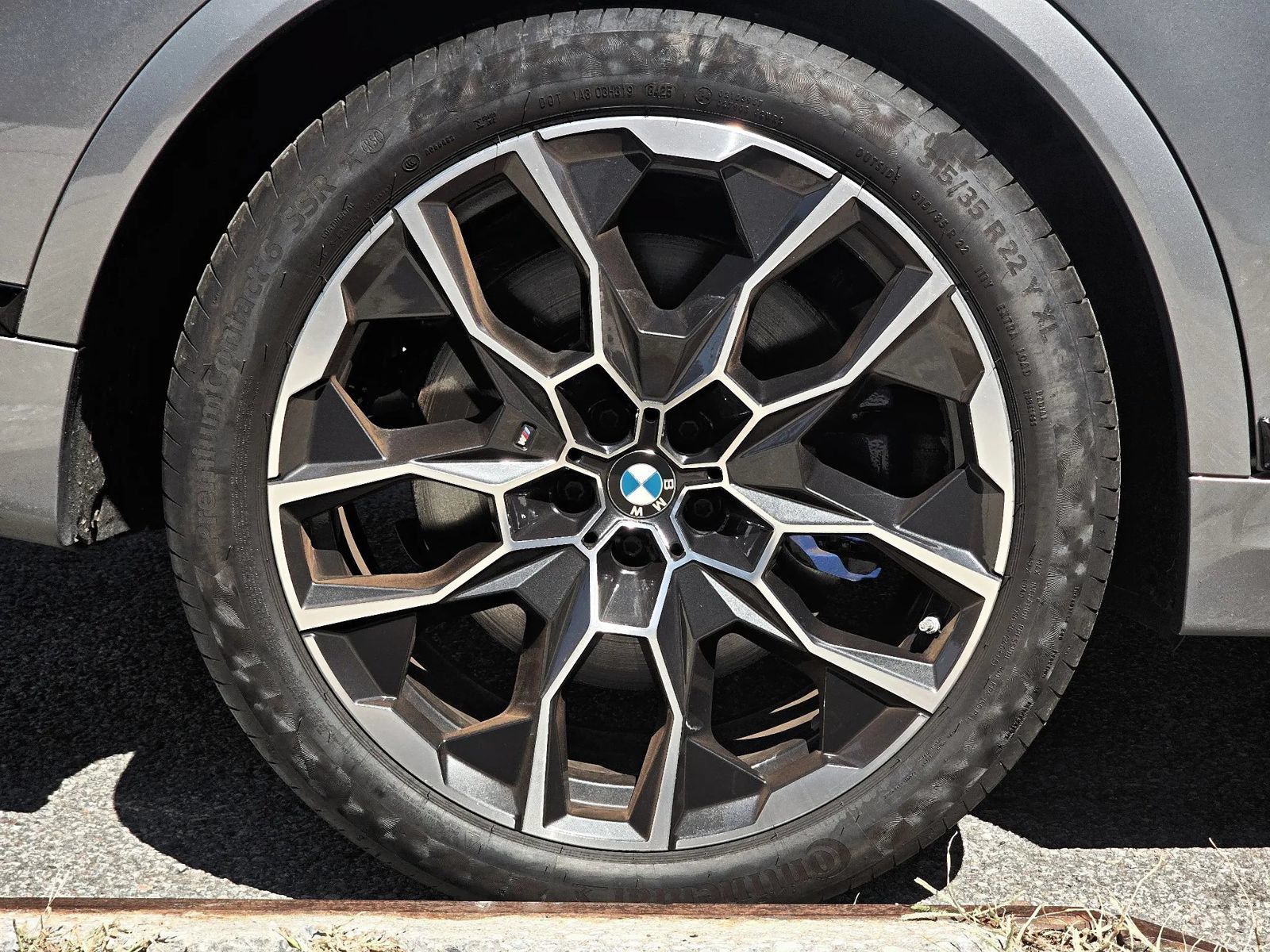 Used 2024 BMW X7 M60i w/ Executive Package AWD/4WD image 15