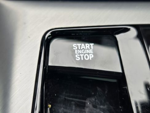 Used 2025 BMW X3 M50 w/ Premium Package image 21