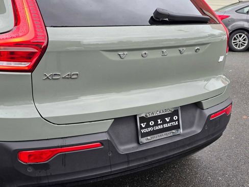 Certified 2022 Volvo XC40 P8 Recharge Ultimate image 23