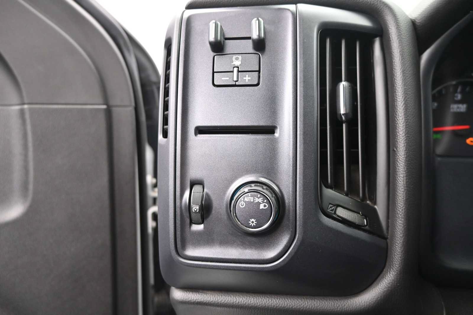 Used 2019 Chevrolet Silverado 1500 W/T w/ WT Convenience Package AWD/4WD image 14