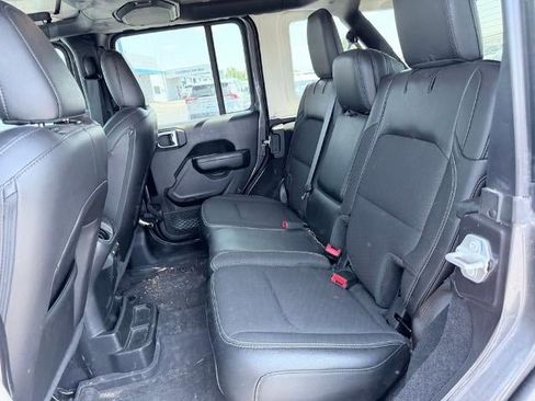 Used 2023 Jeep Wrangler Unlimited Sport AWD/4WD image 10