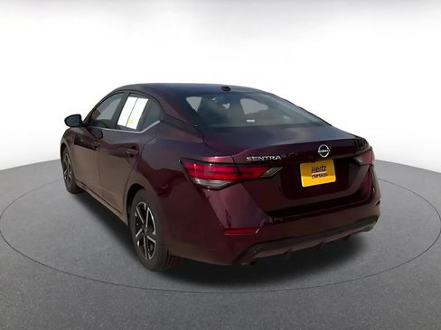 Used 2025 Nissan Sentra SV FWD image 9