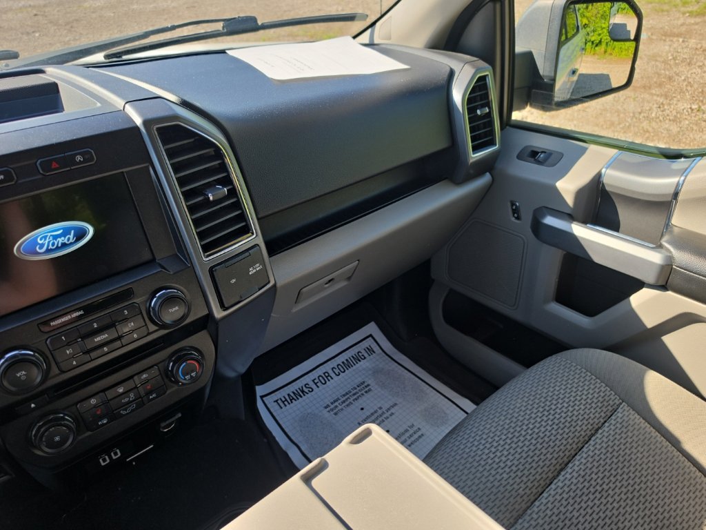 Used 2018 Ford F150 XLT w/ Equipment Group 302A Luxury AWD/4WD image 17