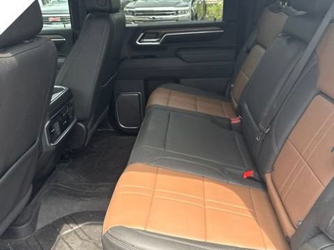 Used 2025 Chevrolet Silverado 3500 High Country w/ High Country Premium Package AWD/4WD image 18