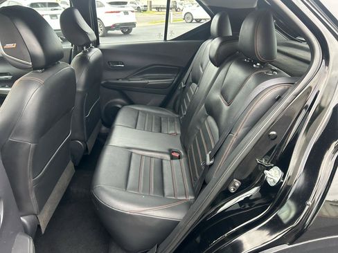 Used 2019 Nissan Kicks SR w/ SR Premium Package FWD image 11