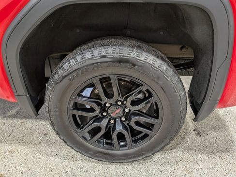 Used 2023 GMC Sierra 1500 Elevation AWD/4WD image 11