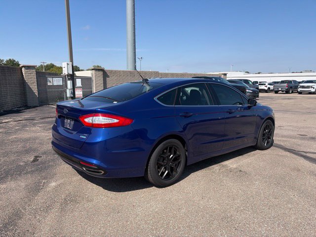 Used 2015 Ford Fusion SE w/ Equipment Group 202A FWD image 7