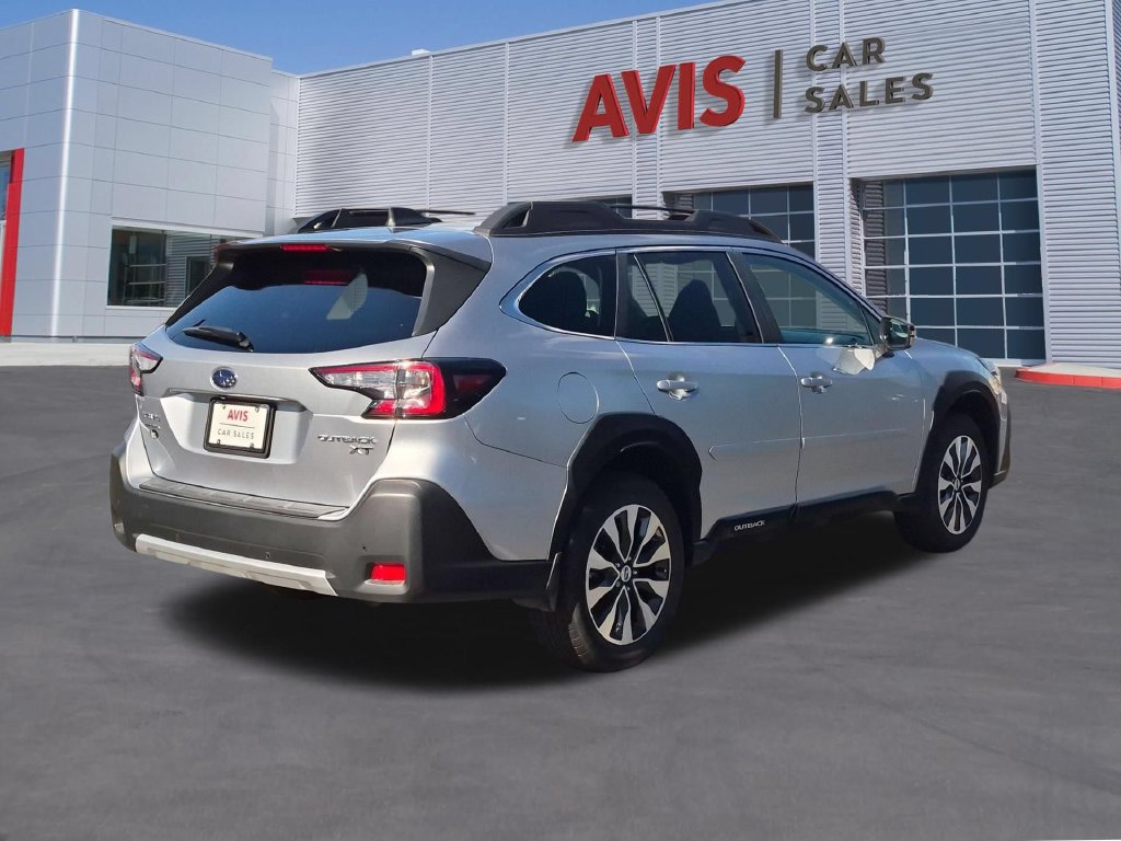 Used 2025 Subaru Outback Limited XT AWD/4WD image 6