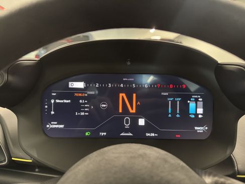 Used 2023 McLaren Artura RWD image 12