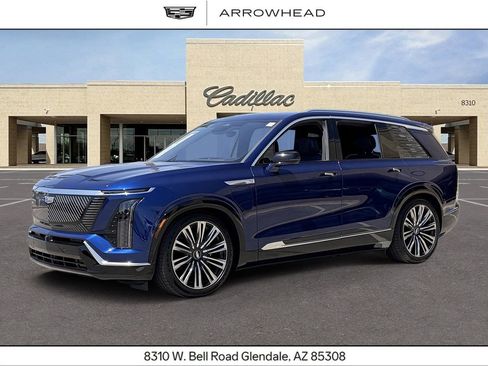 Used 2026 Cadillac Vistiq Premium Luxury w/ LPO, Floor Liner Package AWD/4WD image 1