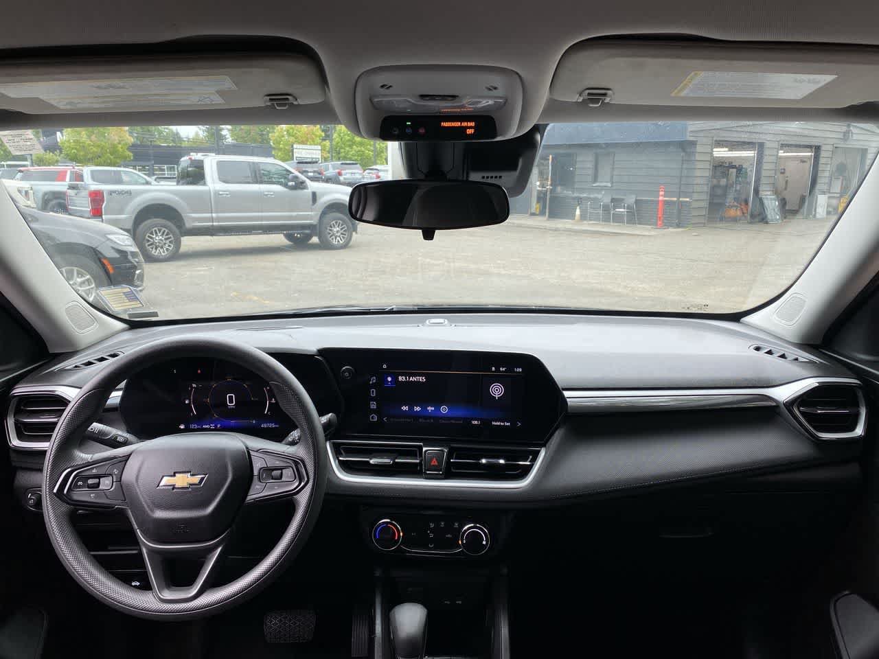 Used 2025 Chevrolet TrailBlazer LT AWD/4WD image 13