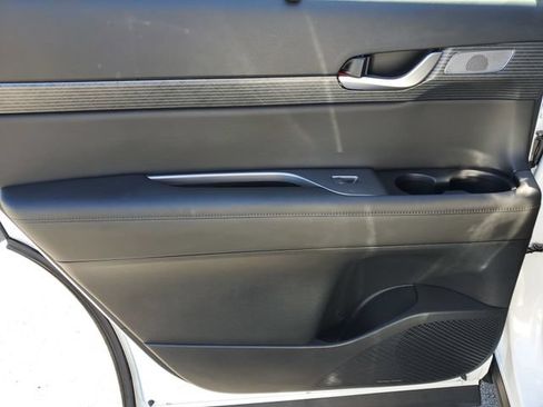 Used 2024 Hyundai Palisade Limited AWD/4WD image 16